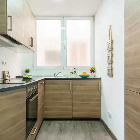 Center - Happy Nerja