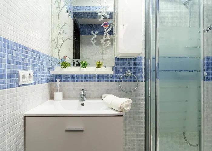 Center - Happy Nerja